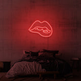 "BITING LIPS" NEON SKILT